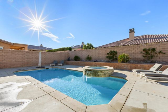 73824 Da Vinci Court, Palm Desert, CA 92211