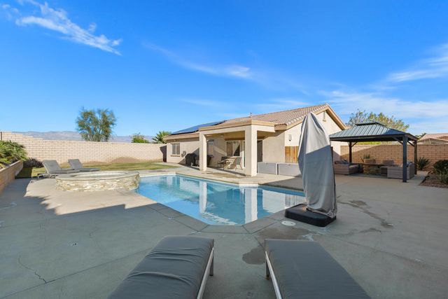 73824 Da Vinci Court, Palm Desert, CA 92211