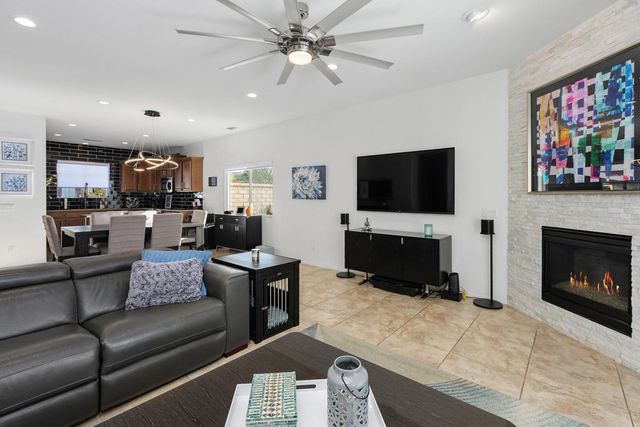 73824 Da Vinci Court, Palm Desert, CA 92211