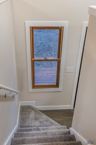 521 BLUEBIRD DR, Box Elder, SD 57719