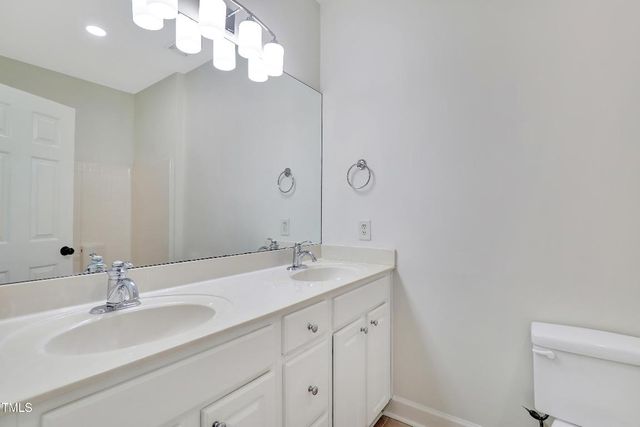 814 Cotton Exchange Court, Raleigh, NC 27608