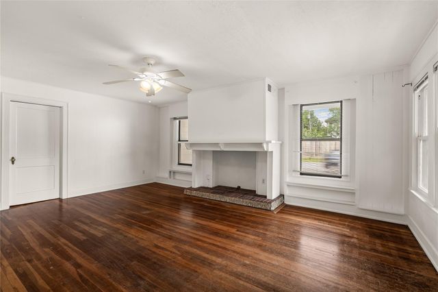 2202 W Main Street, Houston, TX 77098