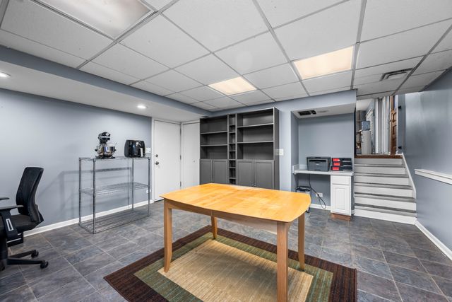 1414 N Indigo Drive, Mount Prospect, IL 60056