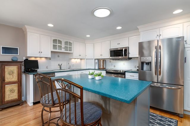 26 High Street, North Kingstown, RI 02852
