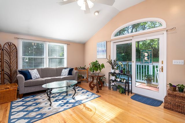 26 High Street, North Kingstown, RI 02852