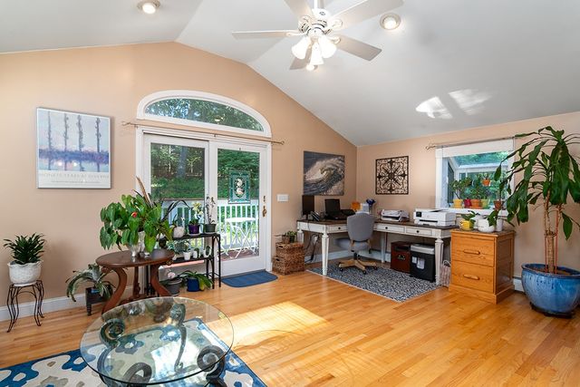 26 High Street, North Kingstown, RI 02852