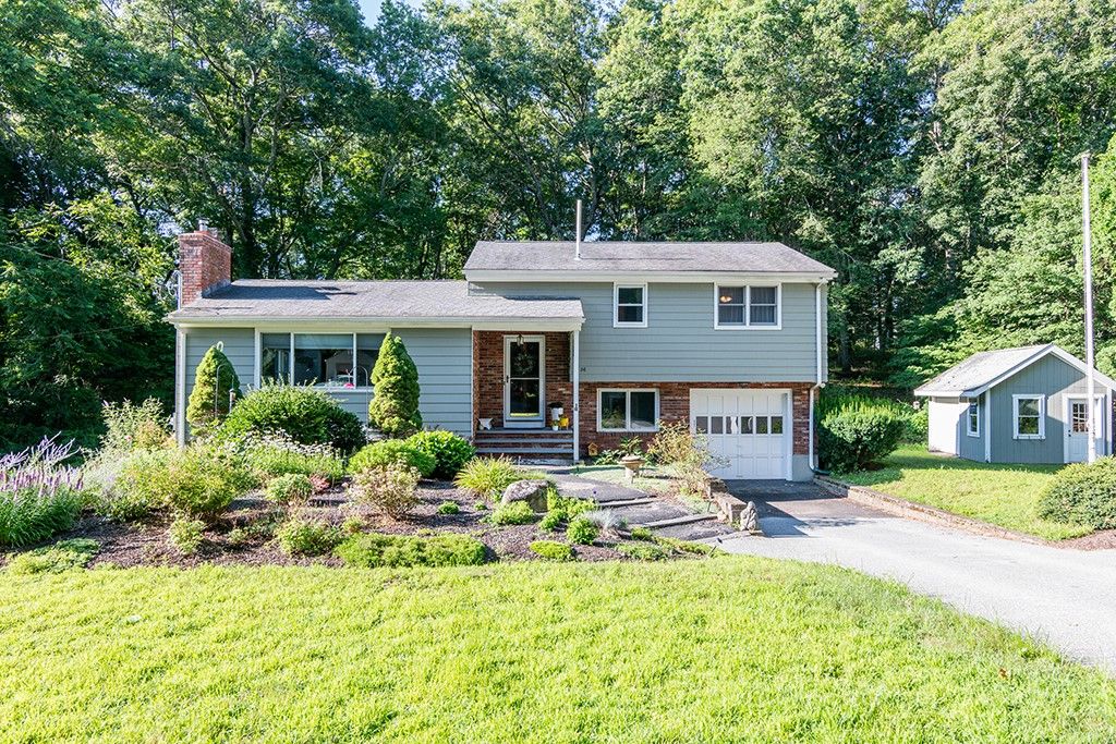 26 High Street, North Kingstown, RI 02852