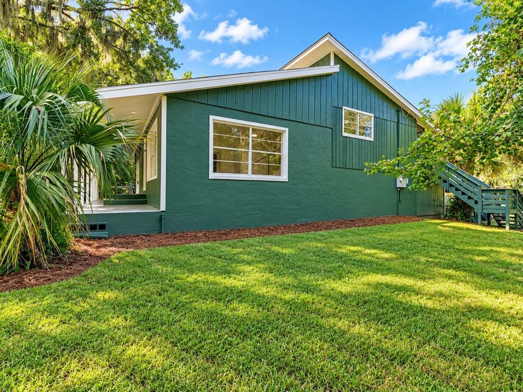 Image 33 of property listing at 1800 JAMES STREET, New Smyrna Beach, FL 32168