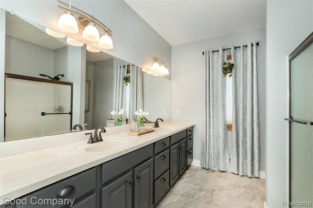 7526 Summer Breeze Trail, Howell, MI 48843