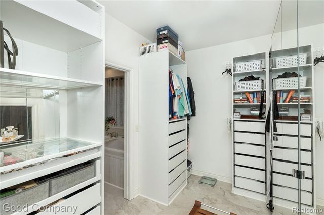 7526 Summer Breeze Trail, Howell, MI 48843