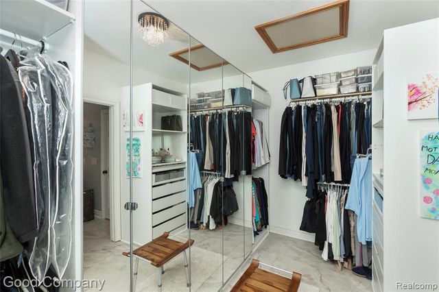 7526 Summer Breeze Trail, Howell, MI 48843