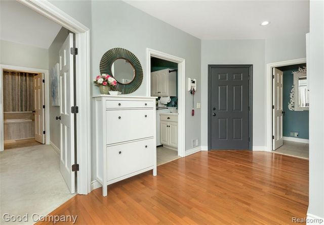 7526 Summer Breeze Trail, Howell, MI 48843