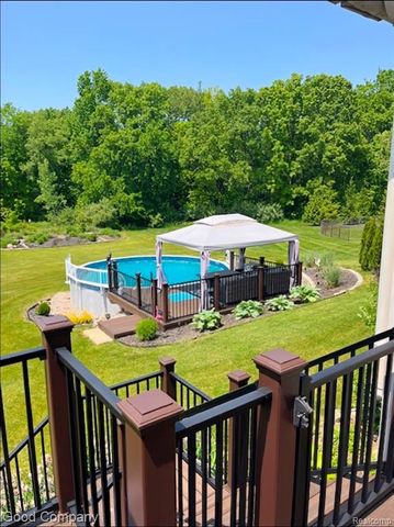 7526 Summer Breeze Trail, Howell, MI 48843