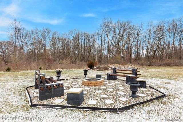 7526 Summer Breeze Trail, Howell, MI 48843