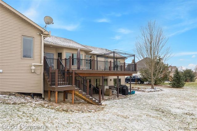 7526 Summer Breeze Trail, Howell, MI 48843