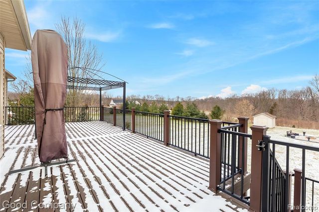 7526 Summer Breeze Trail, Howell, MI 48843