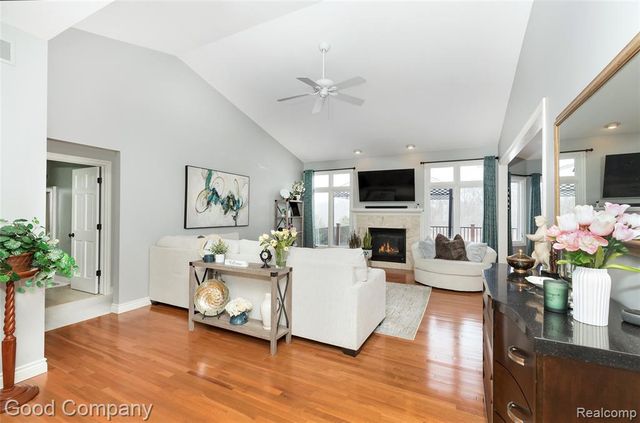 7526 Summer Breeze Trail, Howell, MI 48843