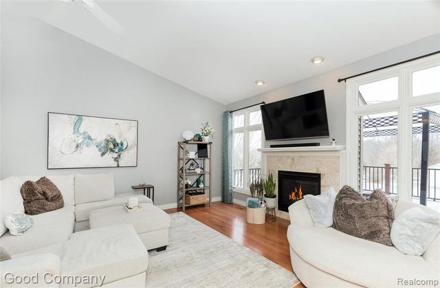 7526 Summer Breeze Trail, Howell, MI 48843