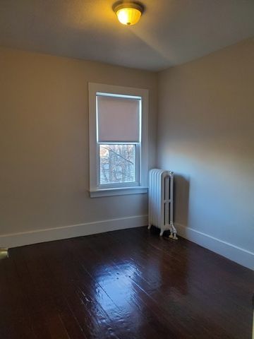 182 Walnut Ave 2, Boston, MA 02119