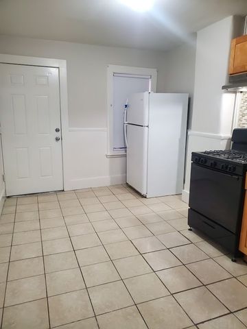 182 Walnut Ave 2, Boston, MA 02119