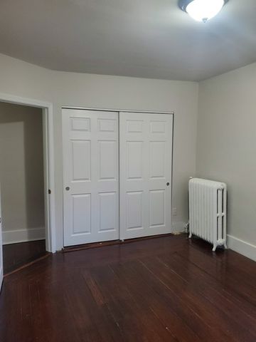 182 Walnut Ave 2, Boston, MA 02119