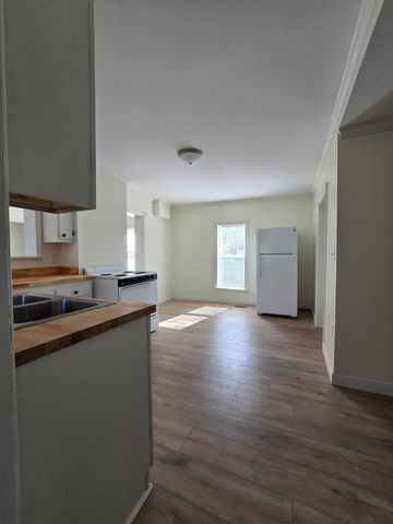 64 Union Street, Hillsdale City, MI 49242