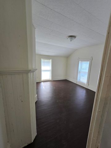 64 Union Street, Hillsdale City, MI 49242