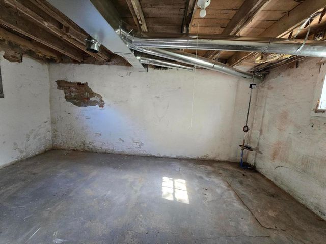 64 Union Street, Hillsdale City, MI 49242