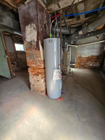 64 Union Street, Hillsdale City, MI 49242