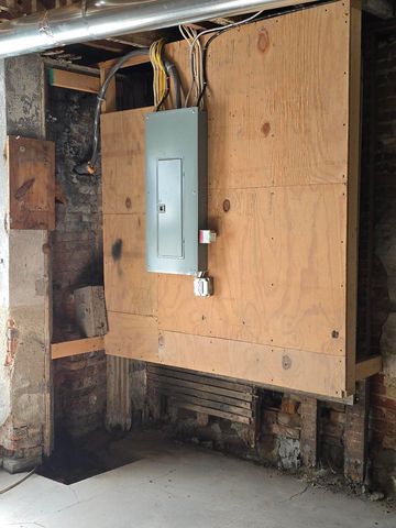 64 Union Street, Hillsdale City, MI 49242