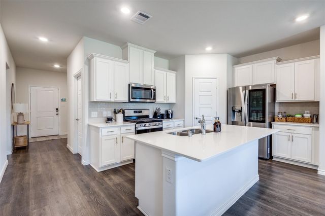 816 Goldenrod Lane, Princeton, TX 75407