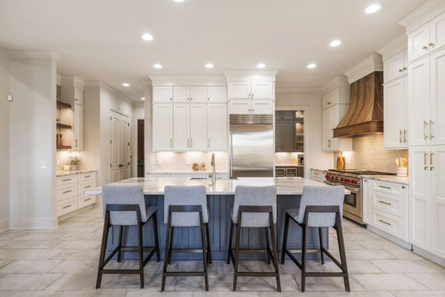 713 Pendragon Ct, Franklin, TN 37067