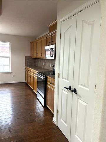 6622 Vienna Dr, Corpus Christi, TX 78414