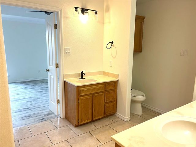 6622 Vienna Dr, Corpus Christi, TX 78414