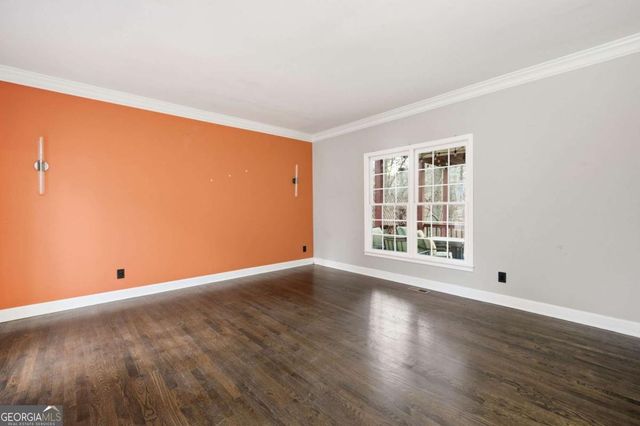 302 Mosswood Court, Woodstock, GA 30189