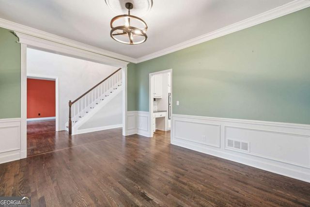 302 Mosswood Court, Woodstock, GA 30189