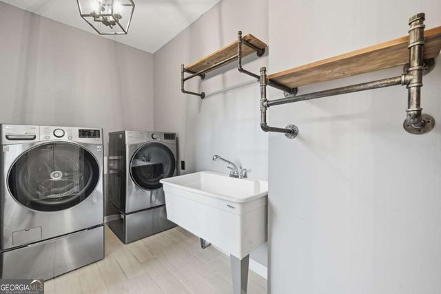 302 Mosswood Court, Woodstock, GA 30189