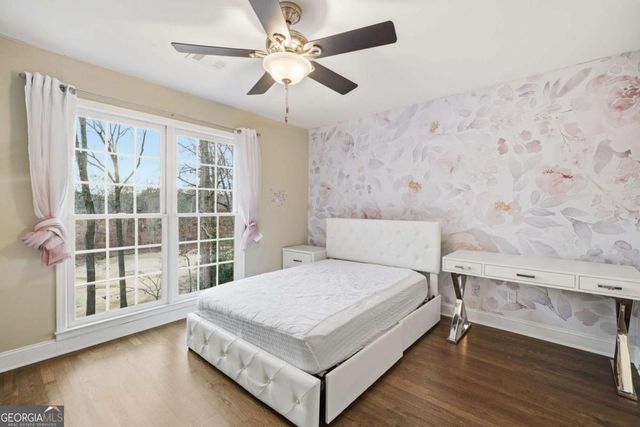 302 Mosswood Court, Woodstock, GA 30189