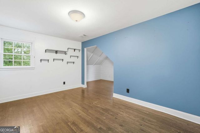 302 Mosswood Court, Woodstock, GA 30189