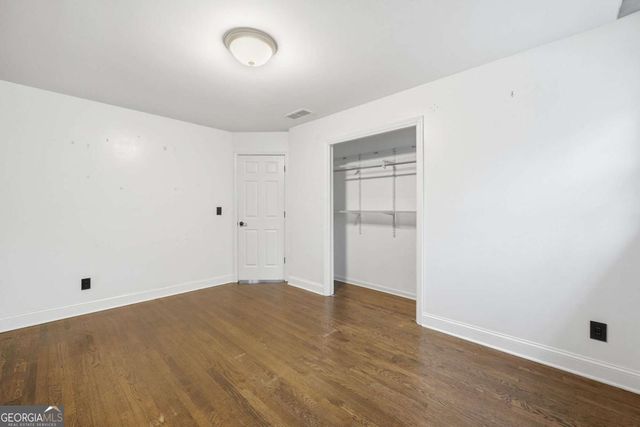 302 Mosswood Court, Woodstock, GA 30189