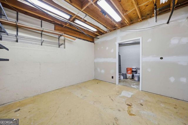 302 Mosswood Court, Woodstock, GA 30189