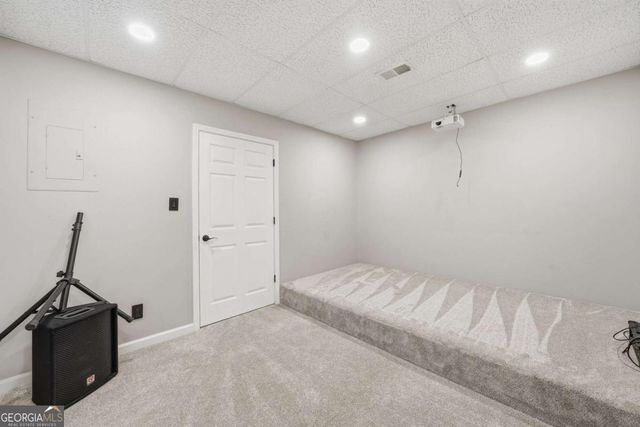 302 Mosswood Court, Woodstock, GA 30189