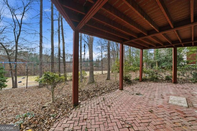 302 Mosswood Court, Woodstock, GA 30189