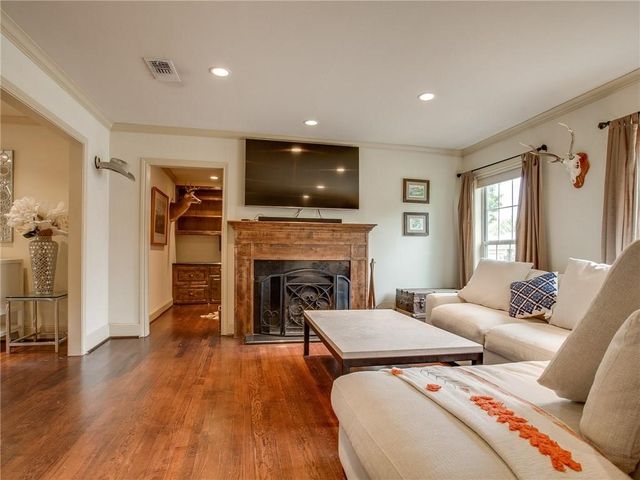 5018 Wenonah Drive, Dallas, TX 75209