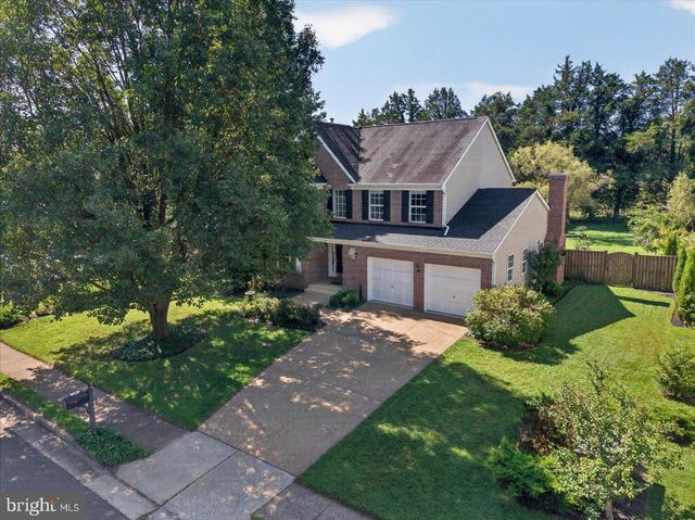 28 BROOKSHIRE DR, Warrenton, VA 20186
