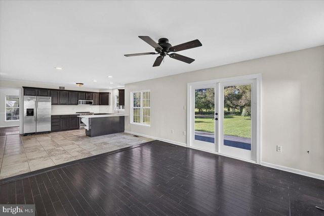 28 BROOKSHIRE DR, Warrenton, VA 20186