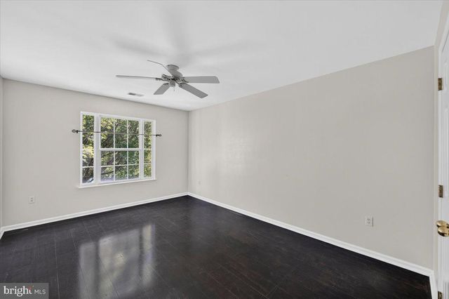 28 BROOKSHIRE DR, Warrenton, VA 20186