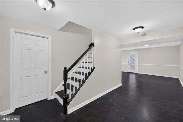28 BROOKSHIRE DR, Warrenton, VA 20186