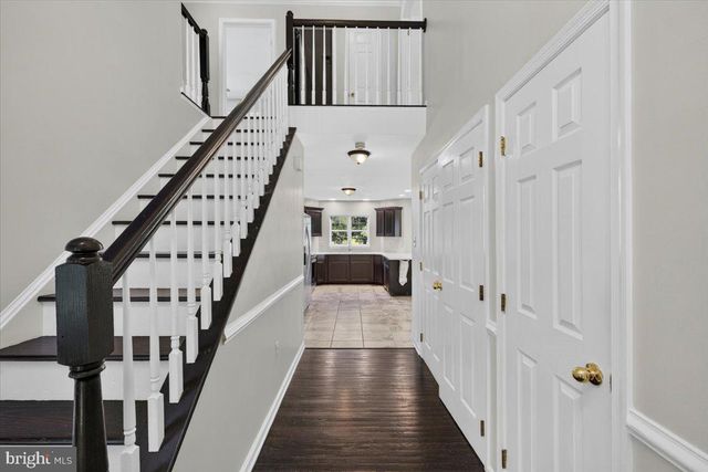 28 BROOKSHIRE DR, Warrenton, VA 20186