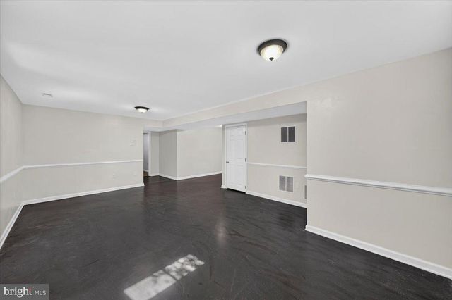28 BROOKSHIRE DR, Warrenton, VA 20186